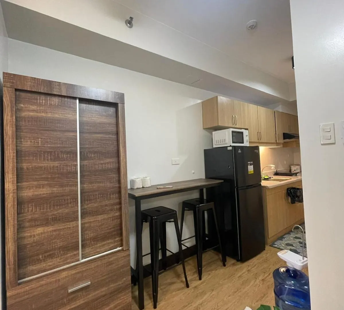 1 Bedroom Condo With Balcony In Verdon Parc Trevans 512 Davao City Filipinas