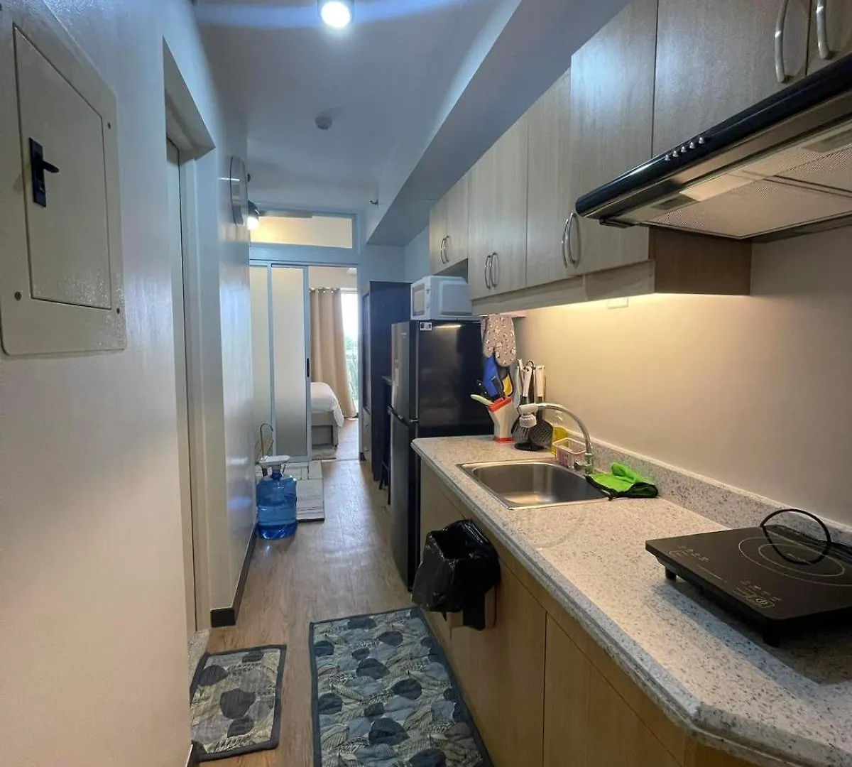 1 Bedroom Condo With Balcony In Verdon Parc Trevans 512 Davao City 0*,  Filipinas